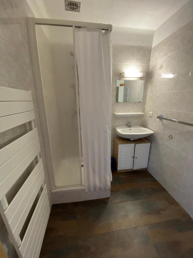 Etablissement de 6 chambres sans restaurant Lanslebourg-Mont-Cenis Extérieur photo